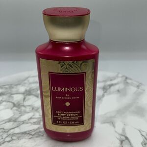 BATH & BODY WORKS  Luminous Daily Nourishing Body Lotion-8oz